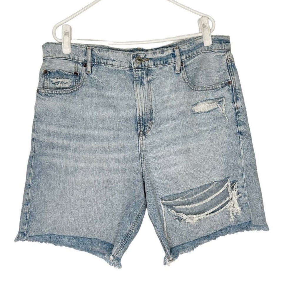 American Eagle Baggy Skater Shorts
Denim Jean Distressed